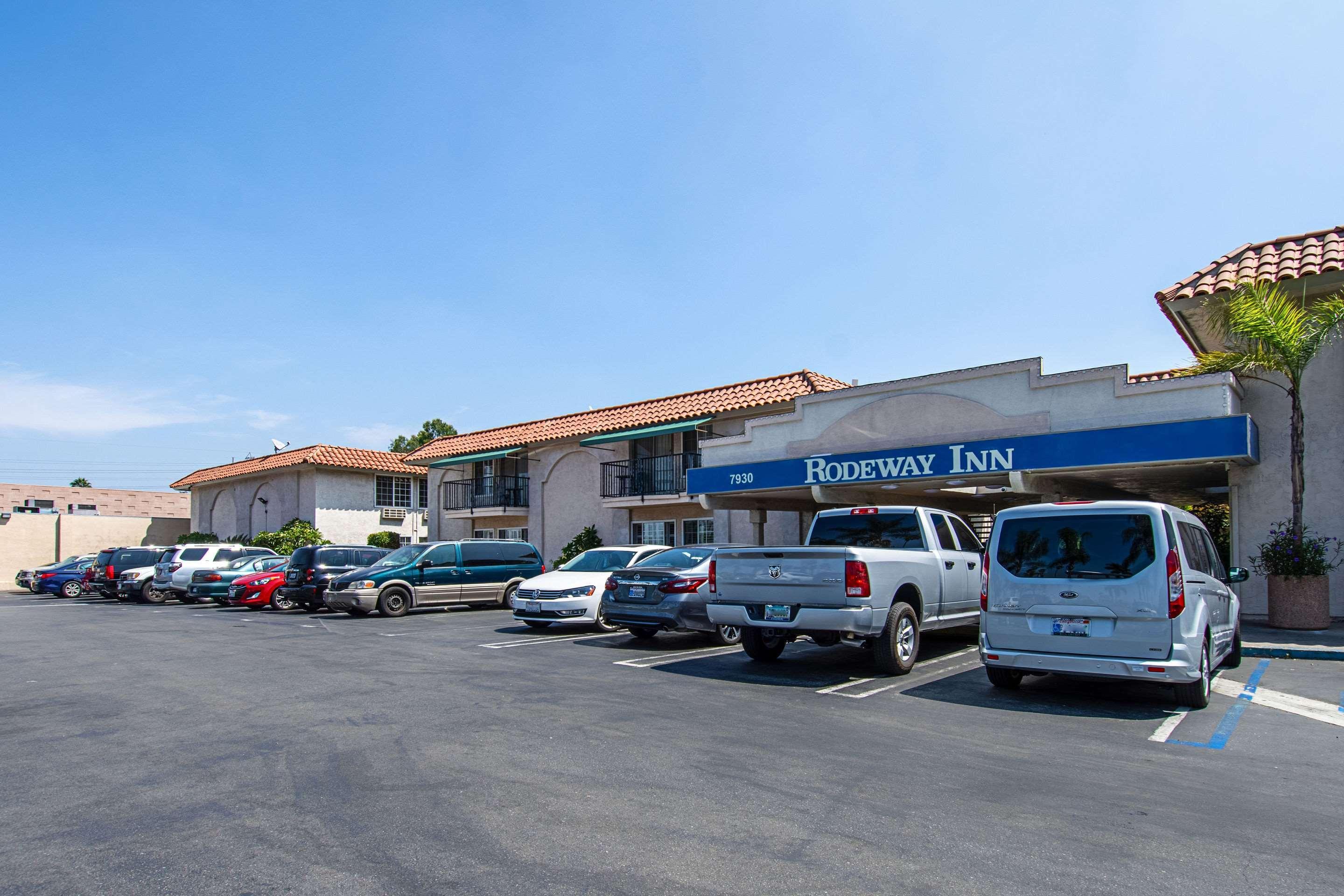 Rodeway Inn Near Maingate Knott'S Buena Park Exterior foto